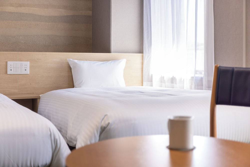 スタンダード トリプルルーム 客室1 | KOKO HOTEL 静岡