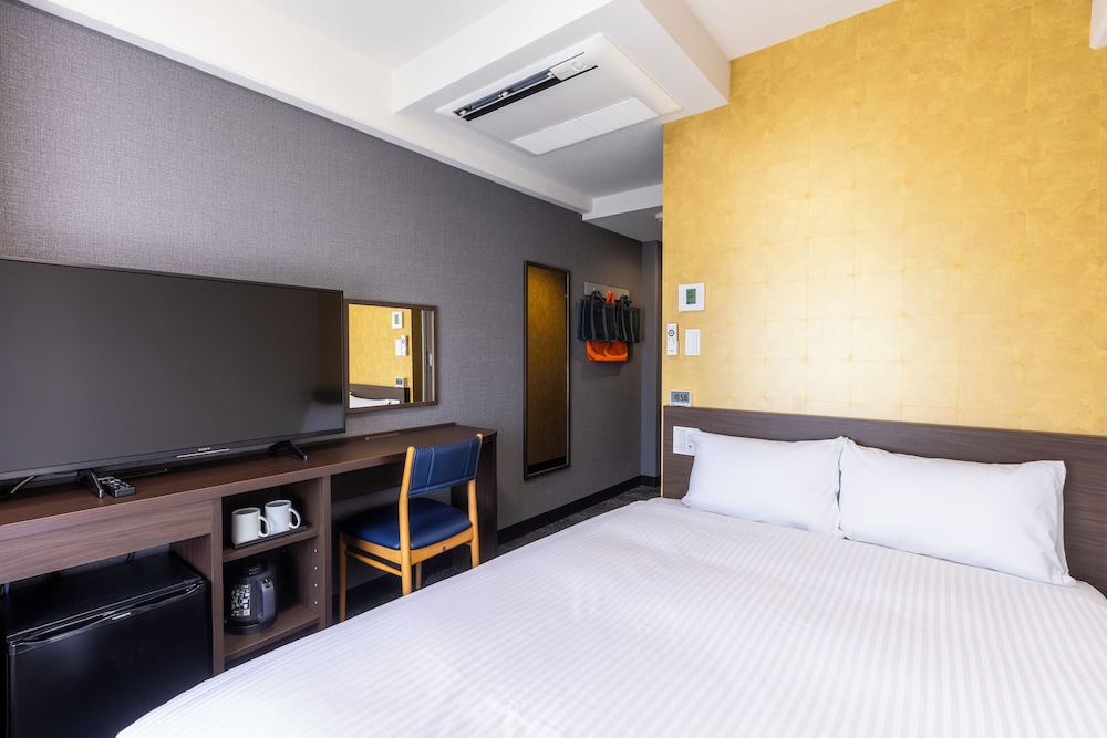 スタンダード ダブルルーム 禁煙 客室1 | KOKO HOTEL 静岡