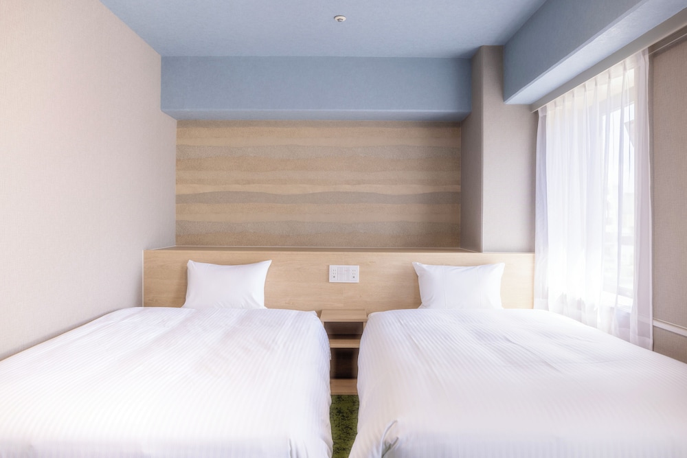 デラックス ツインルーム 禁煙 客室1 | KOKO HOTEL 静岡