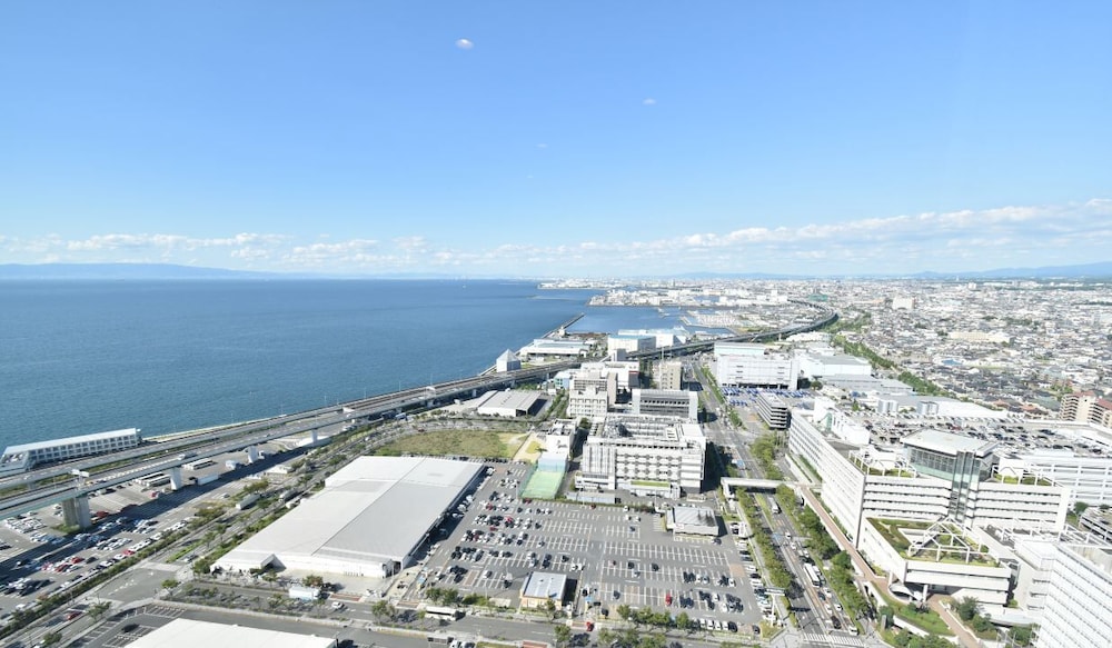 スーペリアツインベイビュートリプルルーム 禁煙 部屋からの景観1 | オディシススイーツ大阪エアポートホテル