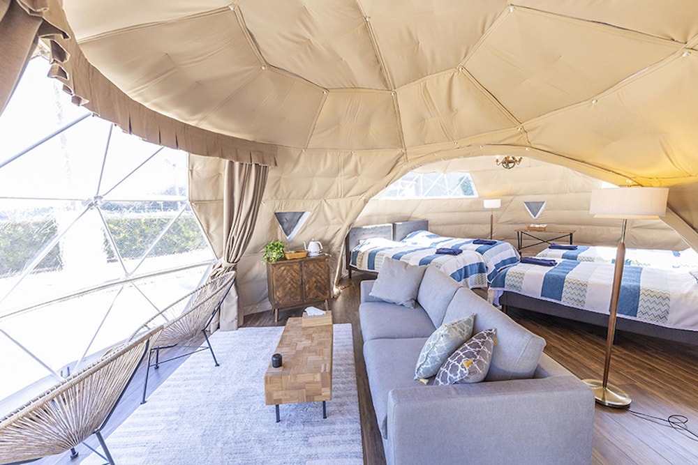 ツインドーム 客室2 | Glamping&Port 結