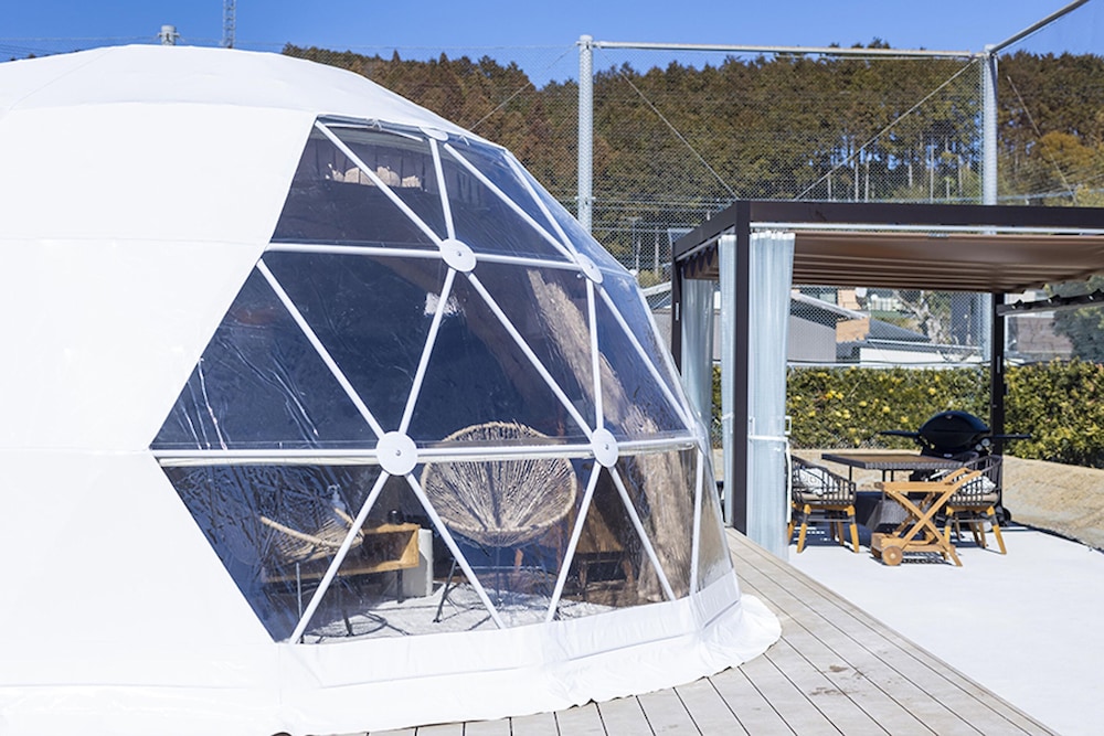 ツインドーム 客室3 | Glamping&Port 結
