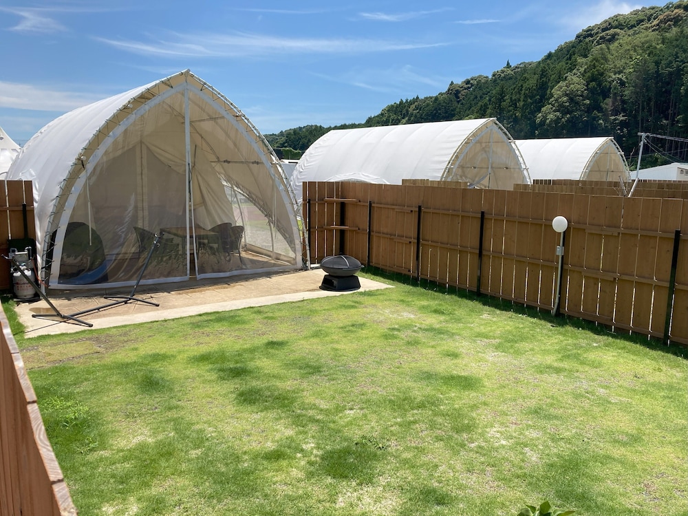 ドッグオペラテント | Glamping&Port 結