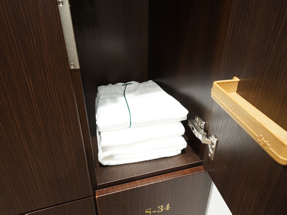 スタンダードキャビン2室 男性用 禁煙 客室の設備とサービス1 | ウェルキャビン天神 - 男性専用