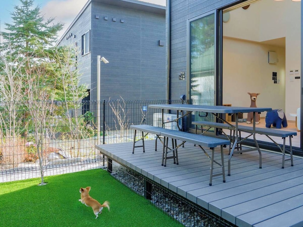 Rakuten STAY VILLA 八ヶ岳 [109_ペット同室可]シンプルモダン / 8名定員 禁煙 客室28 | Rakuten STAY VILLA 八ヶ岳