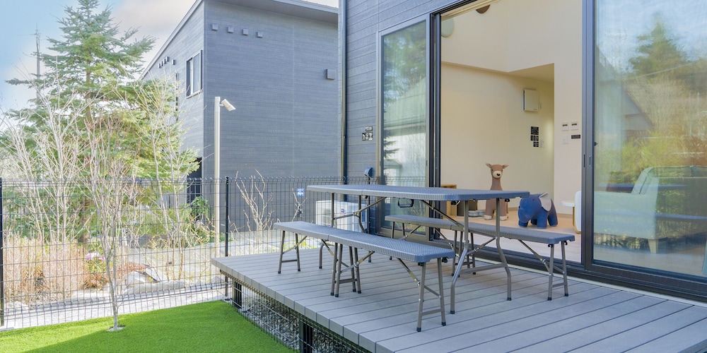 Rakuten STAY VILLA 八ヶ岳 [104_ペット同室可]ファミリールーム / 8名定員 禁煙 テラス / パティオ0 | Rakuten STAY VILLA 八ヶ岳