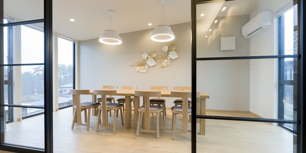 Rakuten STAY VILLA 八ヶ岳 [108_ペット同室可]シンプルモダン / 8名定員 禁煙 ダイニングルーム0 | Rakuten STAY VILLA 八ヶ岳