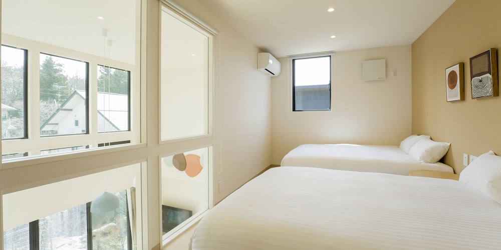 Rakuten STAY VILLA 八ヶ岳 [104_ペット同室可]ファミリールーム / 8名定員 禁煙 客室3 | Rakuten STAY VILLA 八ヶ岳