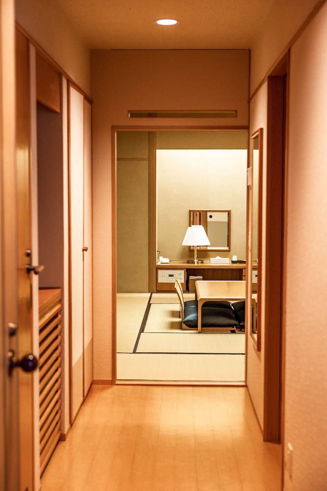 客室1 | シャトレーゼホテル にらさきの森 客室1 | シャトレーゼホテル にらさきの森