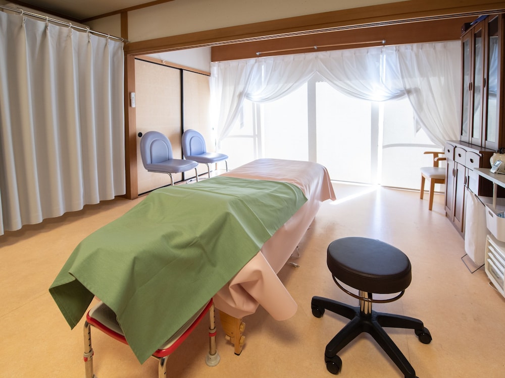 マッサージ1 | シャトレーゼロッジ春日居 マッサージ1 | シャトレーゼロッジ春日居