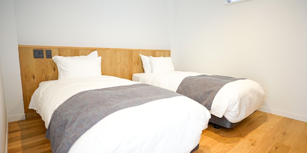 ベーシック ツインルーム 禁煙 客室2 | ホテル LOCAL BASE