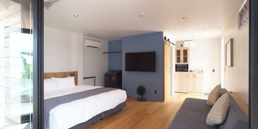 ベーシック ダブルルーム 禁煙 | ホテル LOCAL BASE