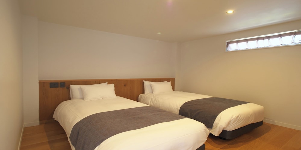 ベーシック ツインルーム 禁煙 | ホテル LOCAL BASE