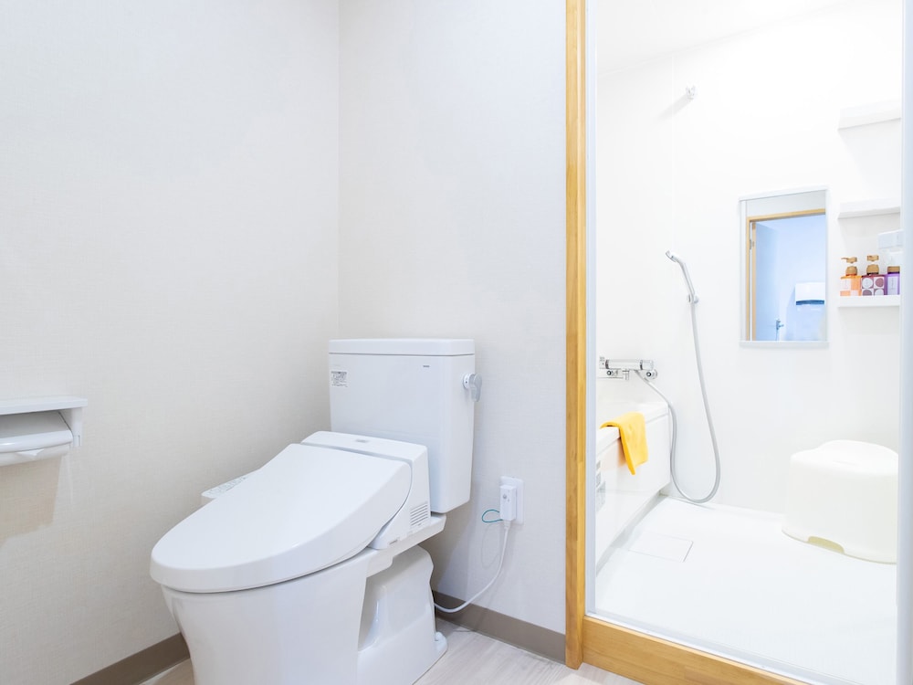 デザイン 4 人部屋 禁煙 客室10 | Tabist ホテル潮青閣