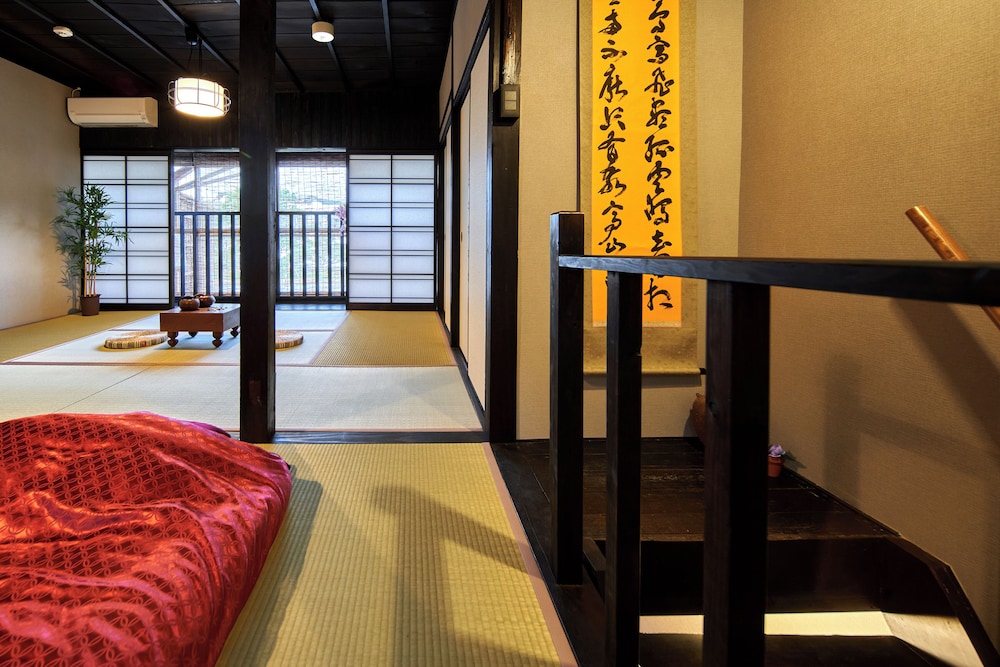 ベーシック ルーム 客室6 | おやど紀伊国屋 丸山町