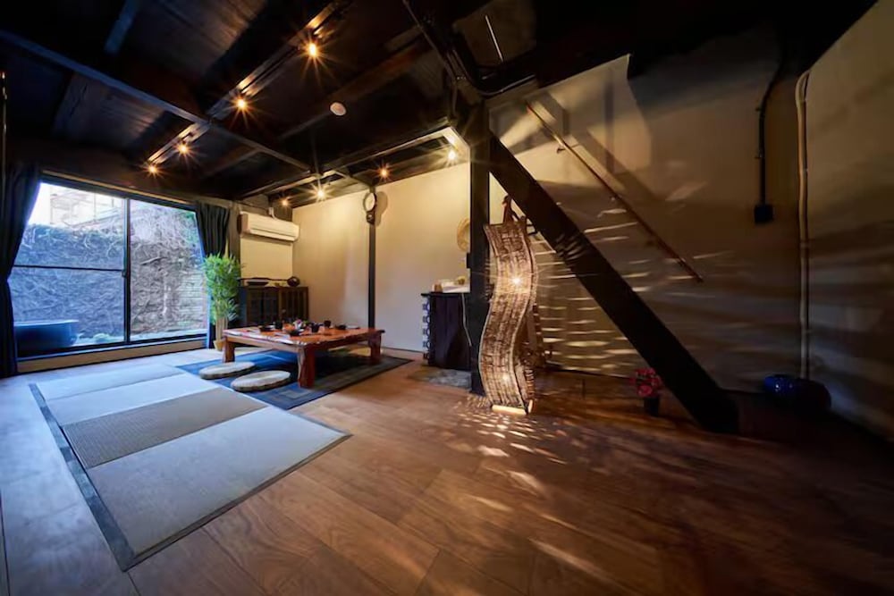 ベーシック ルーム リビング エリア4 | おやど紀伊国屋 丸山町