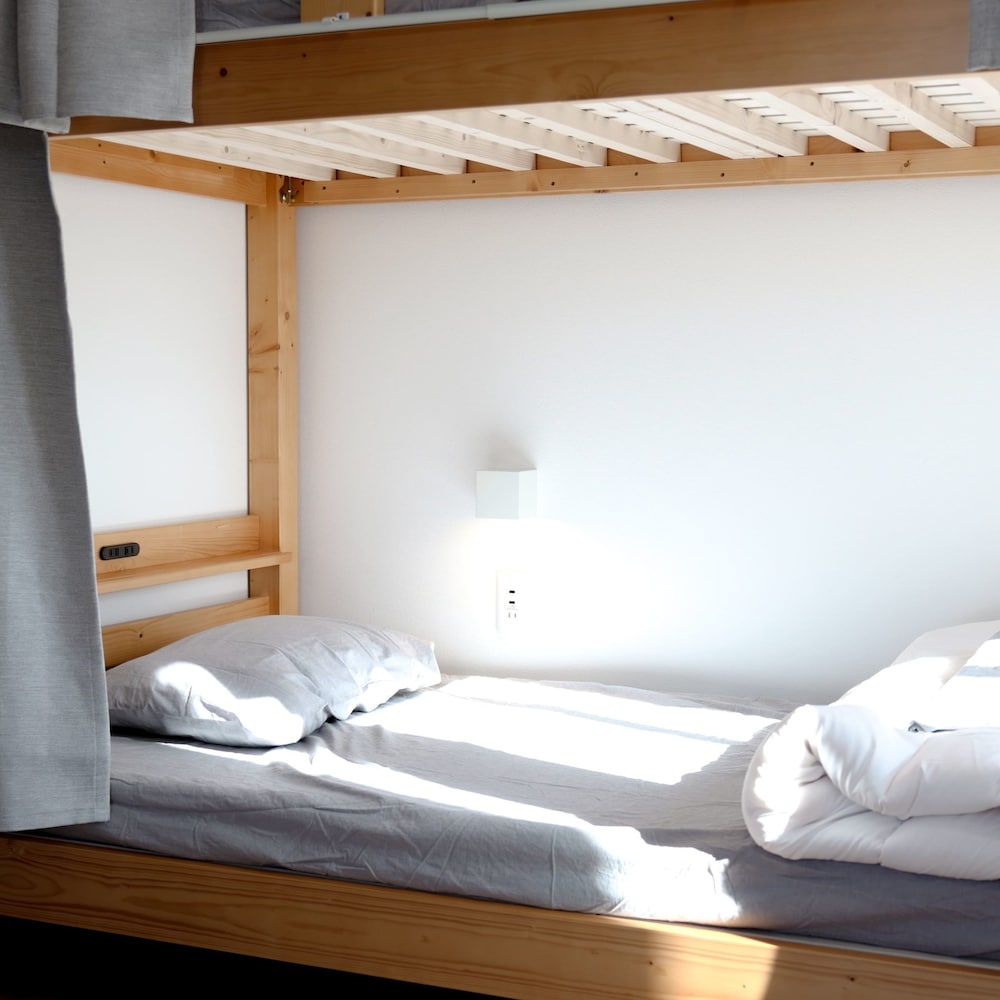 ベーシック ツインルーム 客室3 | まといホステル & バー