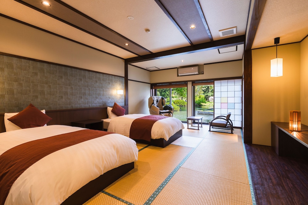 スーペリア ツインルーム | 美湯美食の離れ宿 小野川温泉 河鹿荘