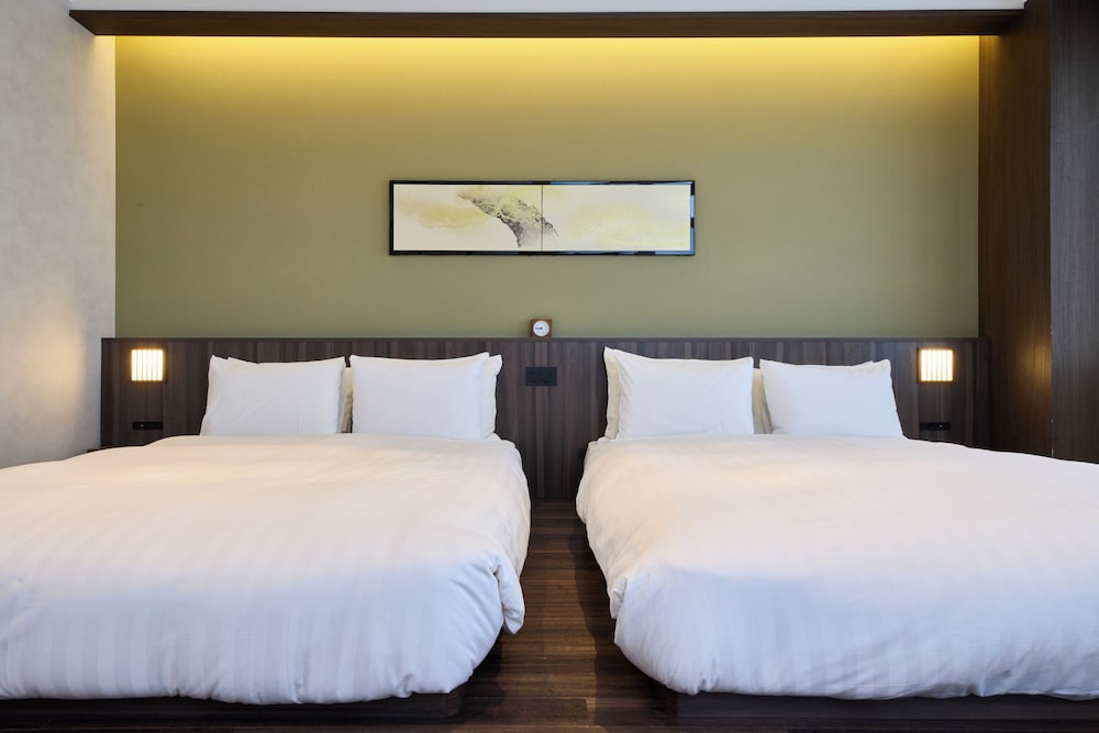 デラックスファミリー　文豪 客室3 | &Here TOKYO UENO