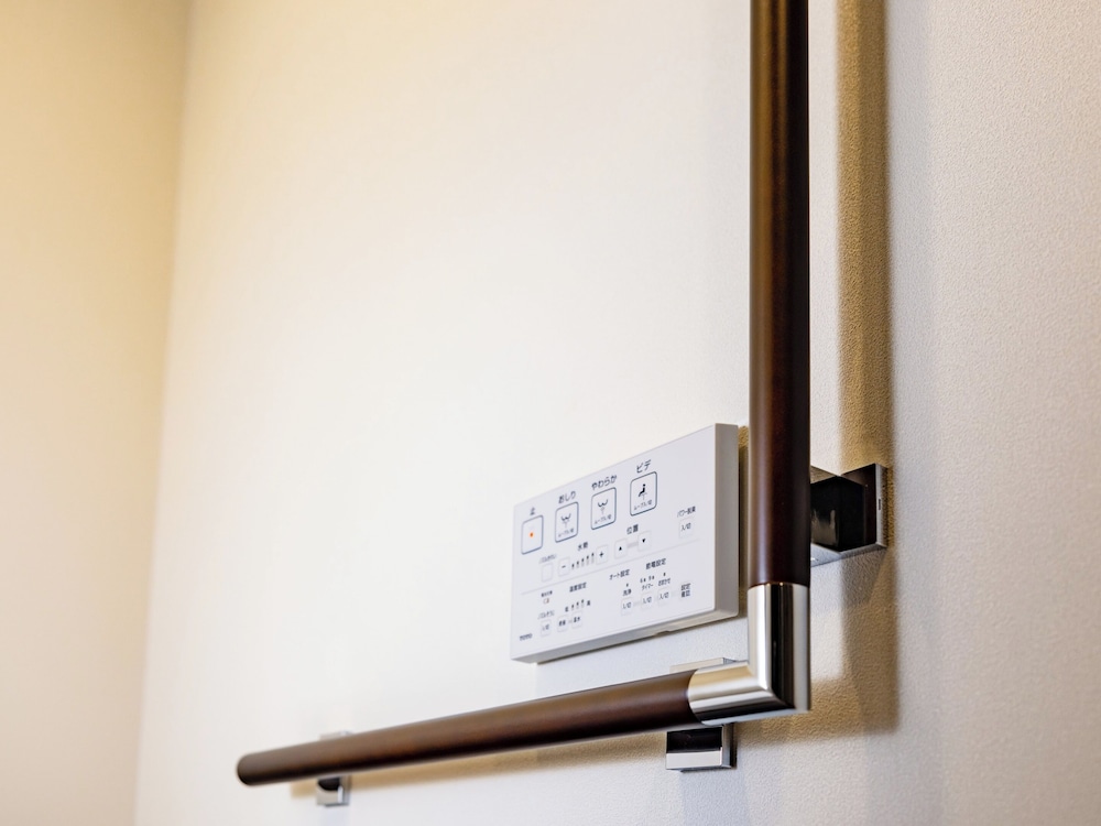 アクセシブルツイン 洋室 客室1 | &Here TOKYO UENO