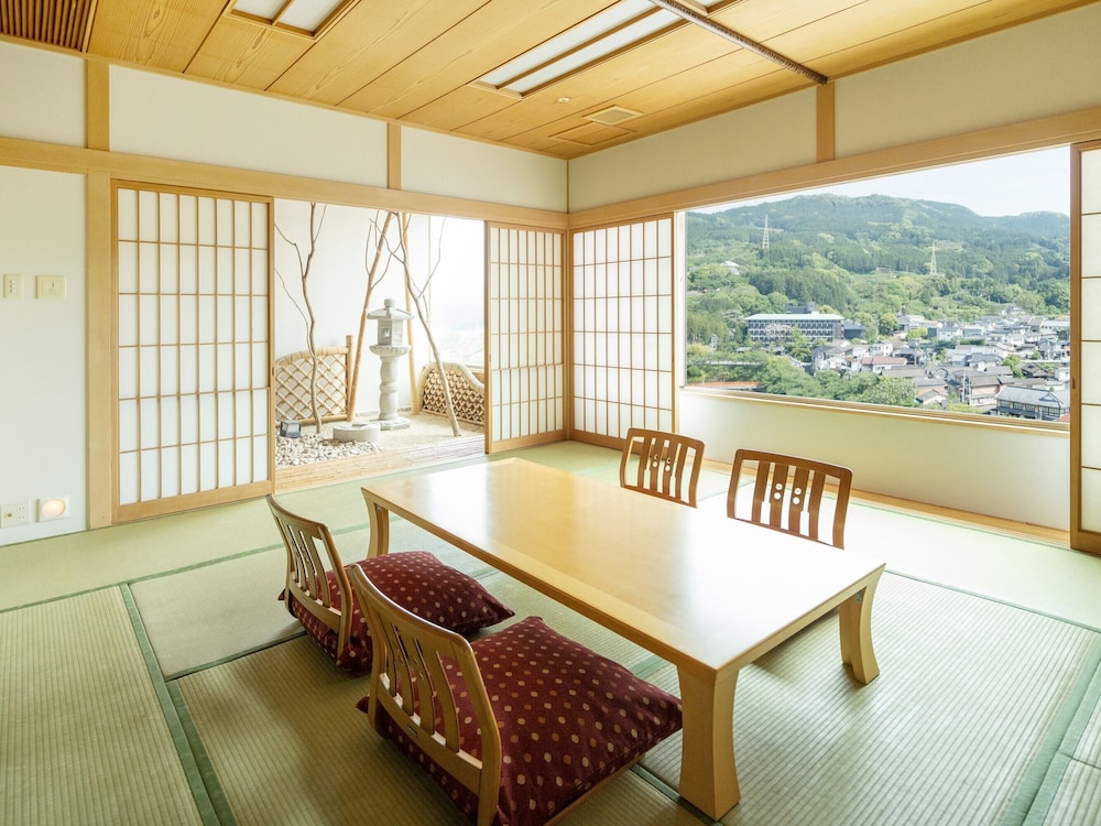 和洋室ジュニアスイート 禁煙 客室2 | ホテル桜 嬉野