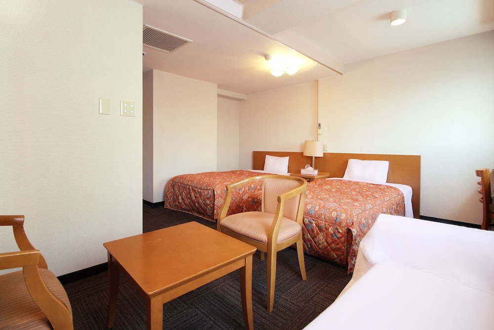 ツインルーム ソファーベッド付 禁煙 客室10 | ビジネスホテルマーキュリー (ロイヤルイングループ)