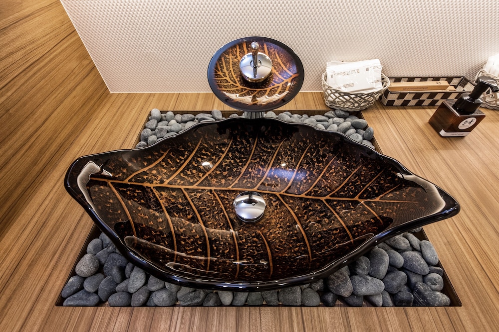 トラディショナル タウンホーム バスルーム0 | 秀林荘