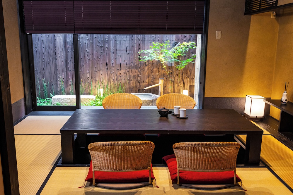 プレミアム タウンハウスNo.2 禁煙 客室5 | 鈴 プレミアム 飛雲