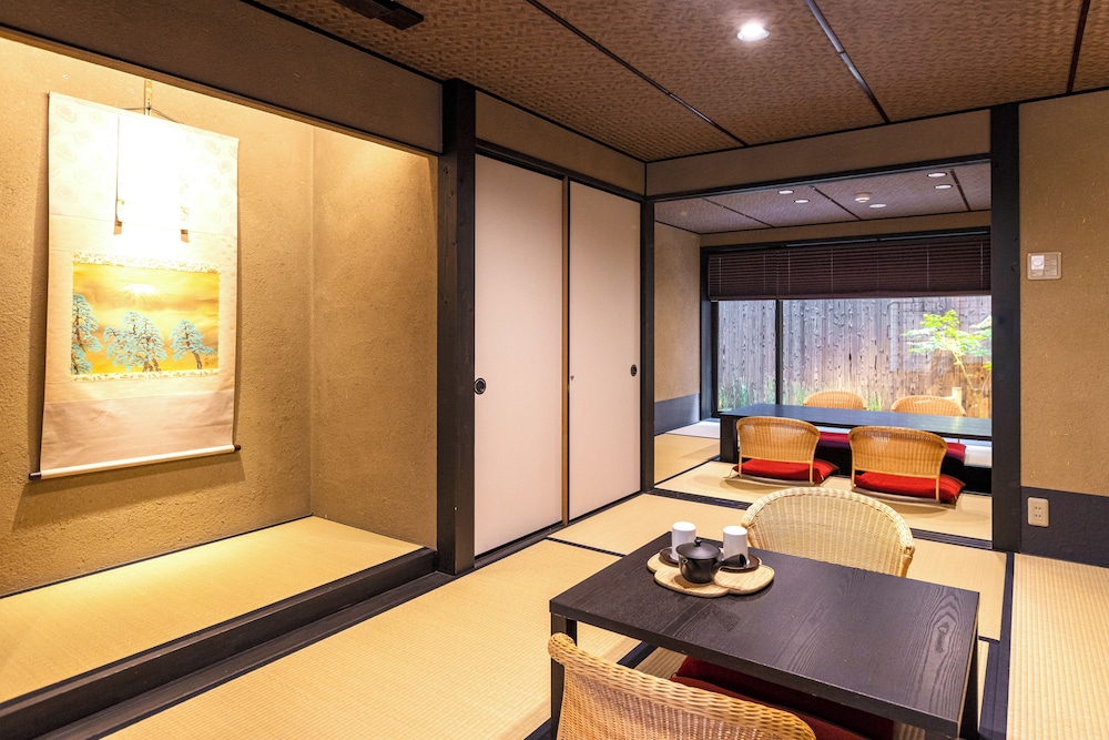 プレミアム タウンハウスNo.2 禁煙 客室4 | 鈴 プレミアム 飛雲