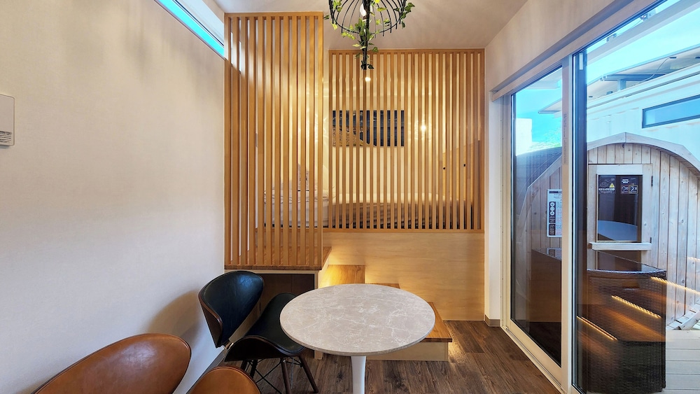 ダブルルーム 客室3 | ZUMI TERRACE うちなーみやリゾート宮古島