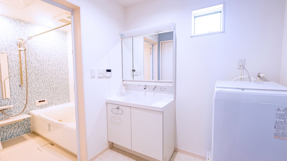 3ベッドルームヴィラ 禁煙 バスルームの設備1 | ヴィラ アマルフィ パームスプリングス宮古島リゾート