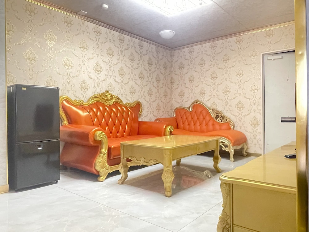 ファミリー ルーム ペットとの宿泊可 客室2 | ホテル ロモサ