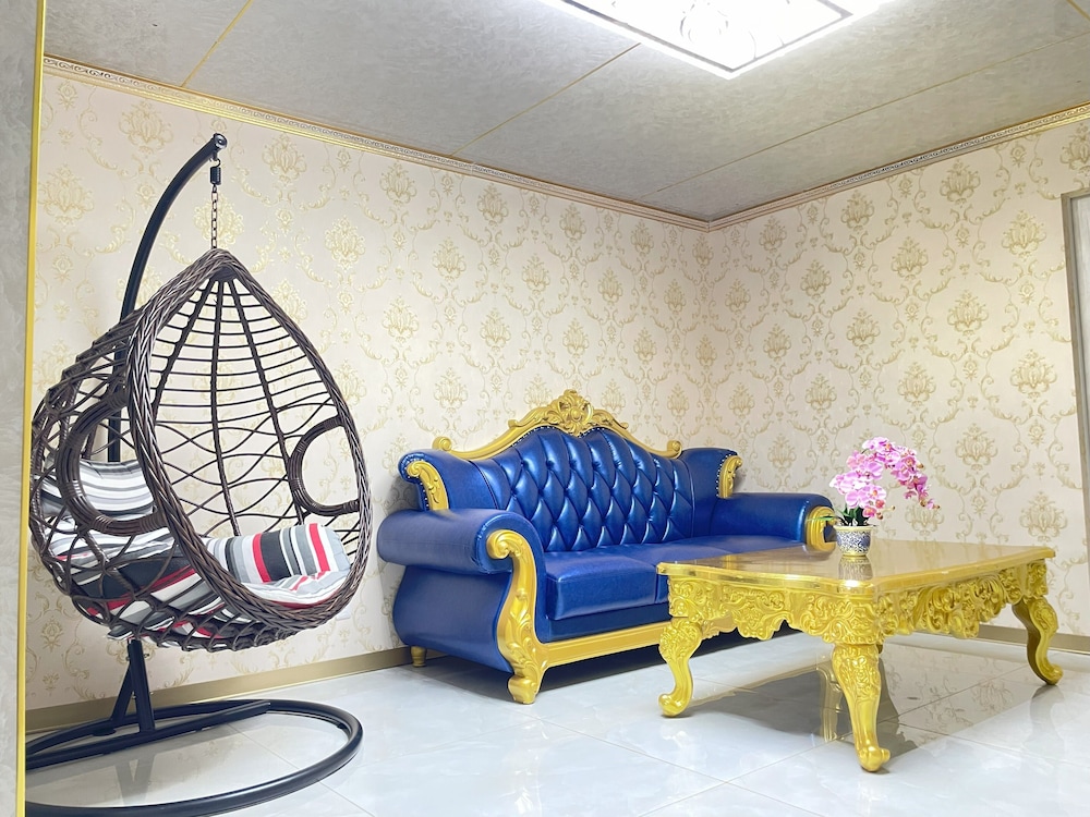 ファミリー ルーム ペットとの宿泊可 客室1 | ホテル ロモサ