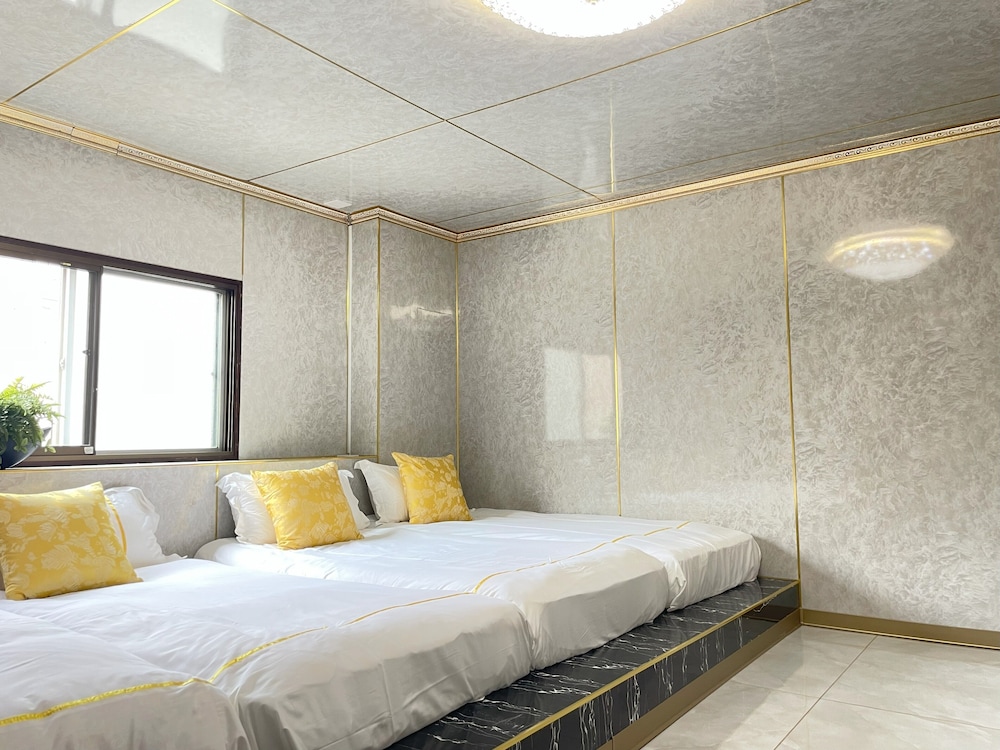 ファミリー ルーム ペットとの宿泊可 | ホテル ロモサ