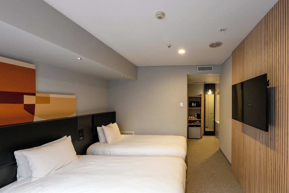 トリプルルーム 客室4 | WPÜ HOTEL SHINJUKU