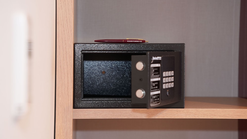 ダブルルーム セーフティボックス0 | WPÜ HOTEL SHINJUKU