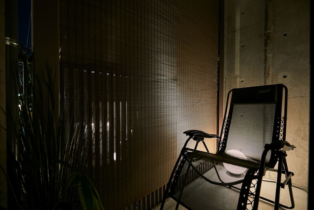 デラックス ルーム テラス / パティオ0 | Boutique Sauna ARCH