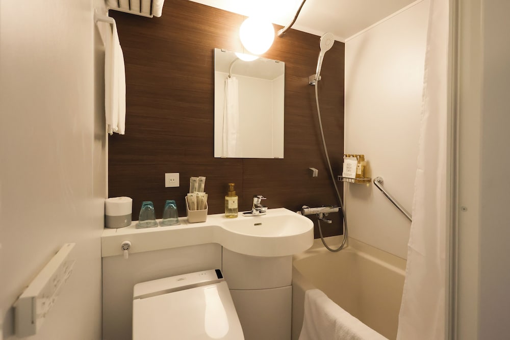 ダブルルーム バスルーム0 | SK HOTEL 神戸駅前