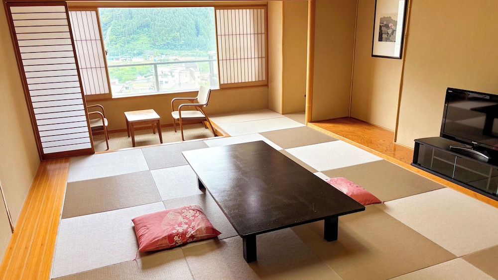 [禁煙]スーペリア和室10畳内風呂あり（新館） | 大江戸温泉物語 鳴子温泉 ますや