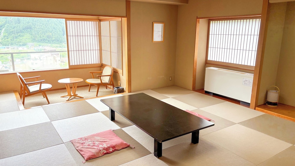 [禁煙]スーペリア和室12畳内風呂あり（新館） 客室1 | 大江戸温泉物語 鳴子温泉 ますや