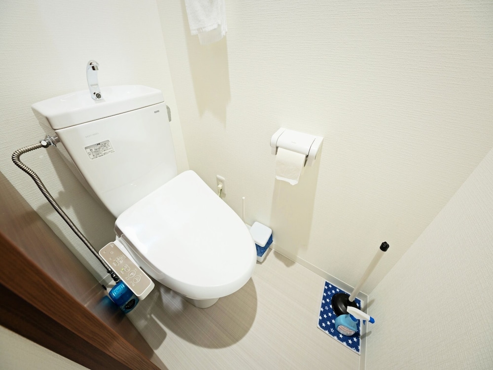 デラックス ルーム バスルーム2 | APHONGO HOTEL