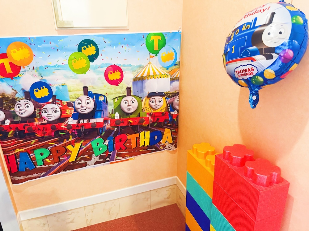 ファミリー ツインルーム 客室1 | いかほの森 キッズパラダイス