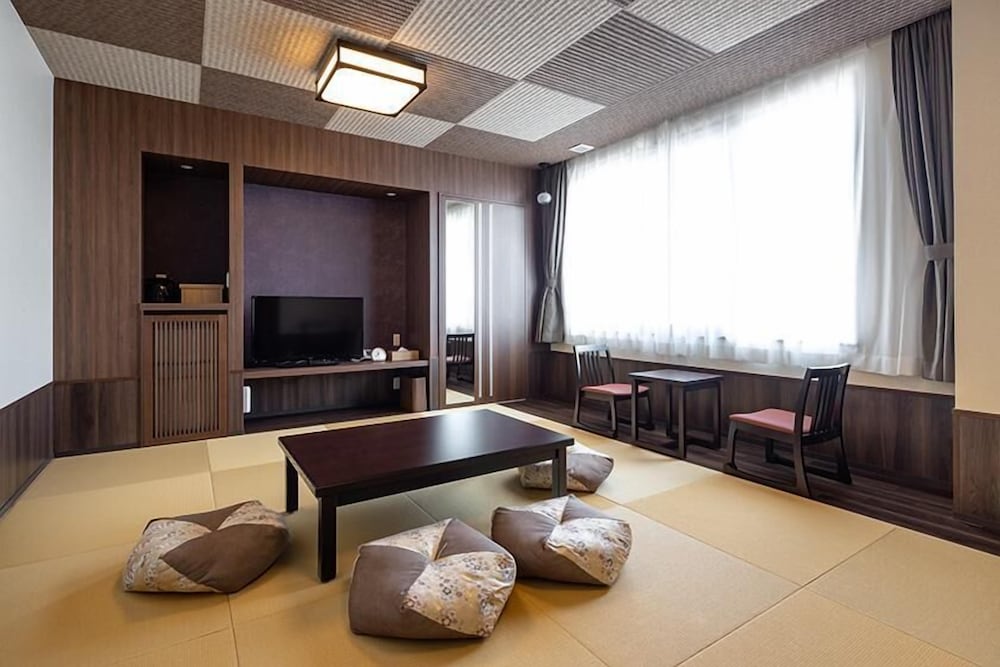 [禁煙] スーペリア和室12畳シャワーのみ | 大江戸温泉物語 天草ホテル亀屋