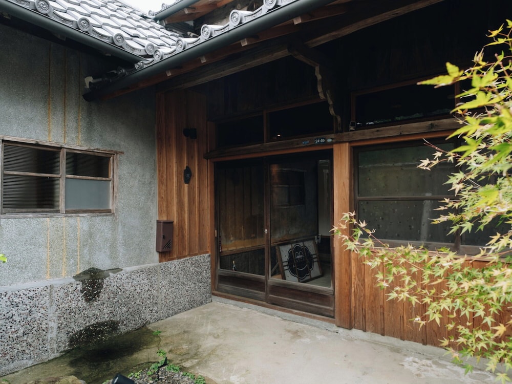 炊 KASHIGI (土持邸) 五右衛門風呂風の浴槽付 2名定員 禁煙 客室6 | RITA 出水麓