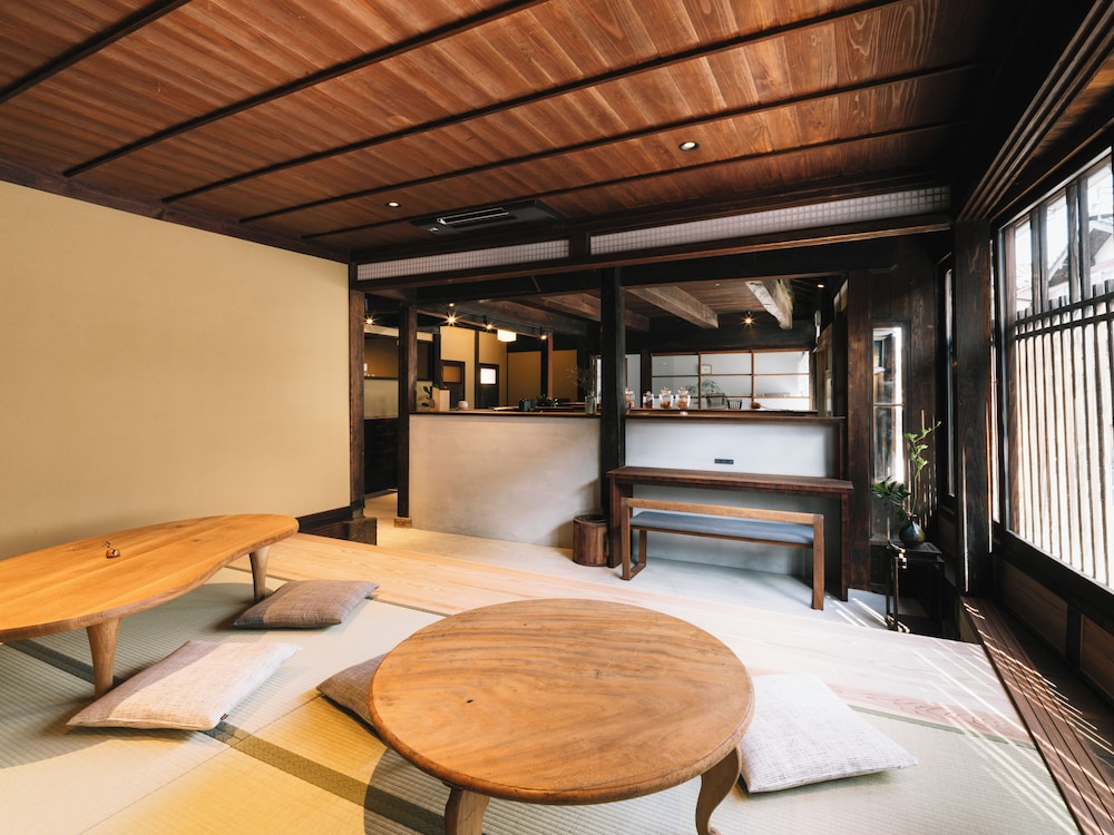 フロント1 | RITA 出雲平田