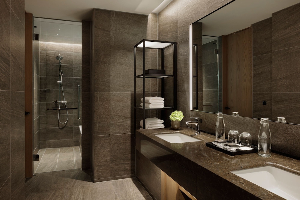 ジュニア スイート キングベッド 1 台 禁煙 シティビュー バスルーム0 | TIAD 、オートグラフ コレクション