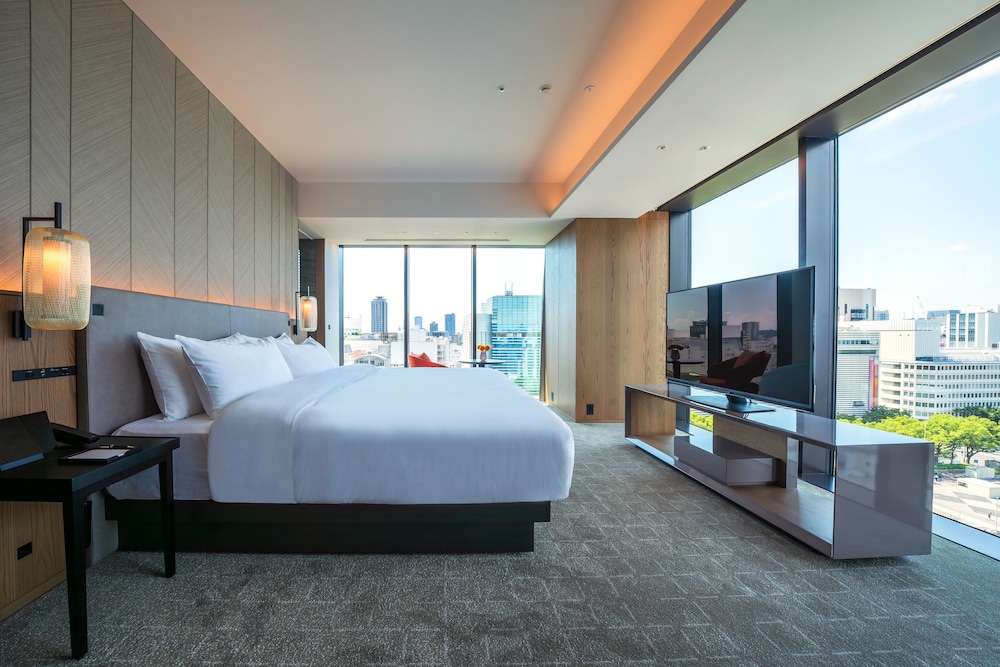 プレミア ルーム キングベッド 1 台 禁煙 コーナー (Park View) パーク ビュー0 | TIAD 、オートグラフ コレクション