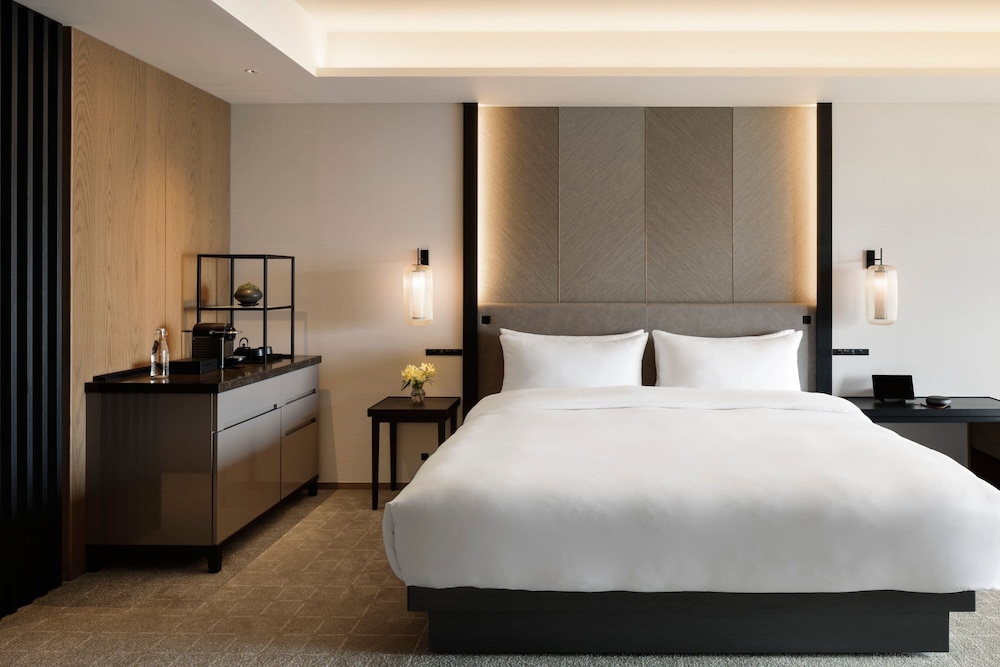 プレミア ルーム キングベッド 1 台 禁煙 パークビュー (Balcony) | TIAD 、オートグラフ コレクション