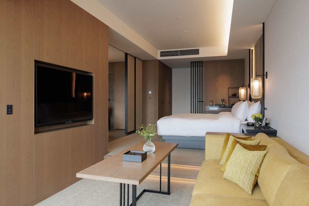 プレミア ルーム キングベッド 1 台 禁煙 パークビュー (Balcony) 客室1 | TIAD 、オートグラフ コレクション