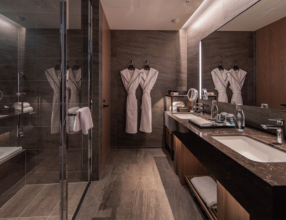 ジュニア スイート キングベッド 1 台 禁煙 シティビュー 客室2 | TIAD 、オートグラフ コレクション